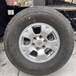 TireToyota Tacoma 2007   $90 Each