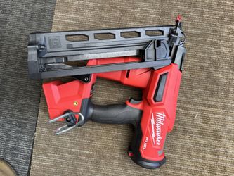 Milwaukee M18 FUEL 18-Volt Lithium-Ion Brushless Cordless Gen II 16-Gauge Angled Finish Nailer (Tool-Only)