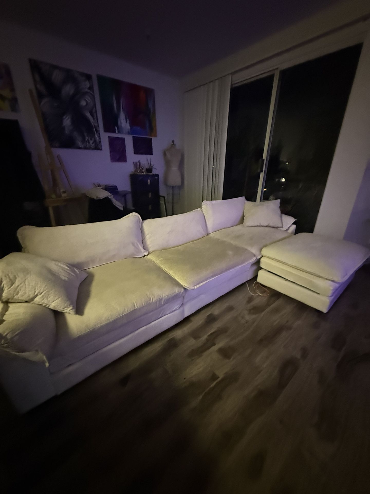 WHITE SECTIONAL WITH PILLOWS