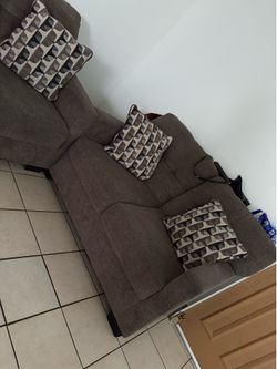 Sectional 2 piece couch