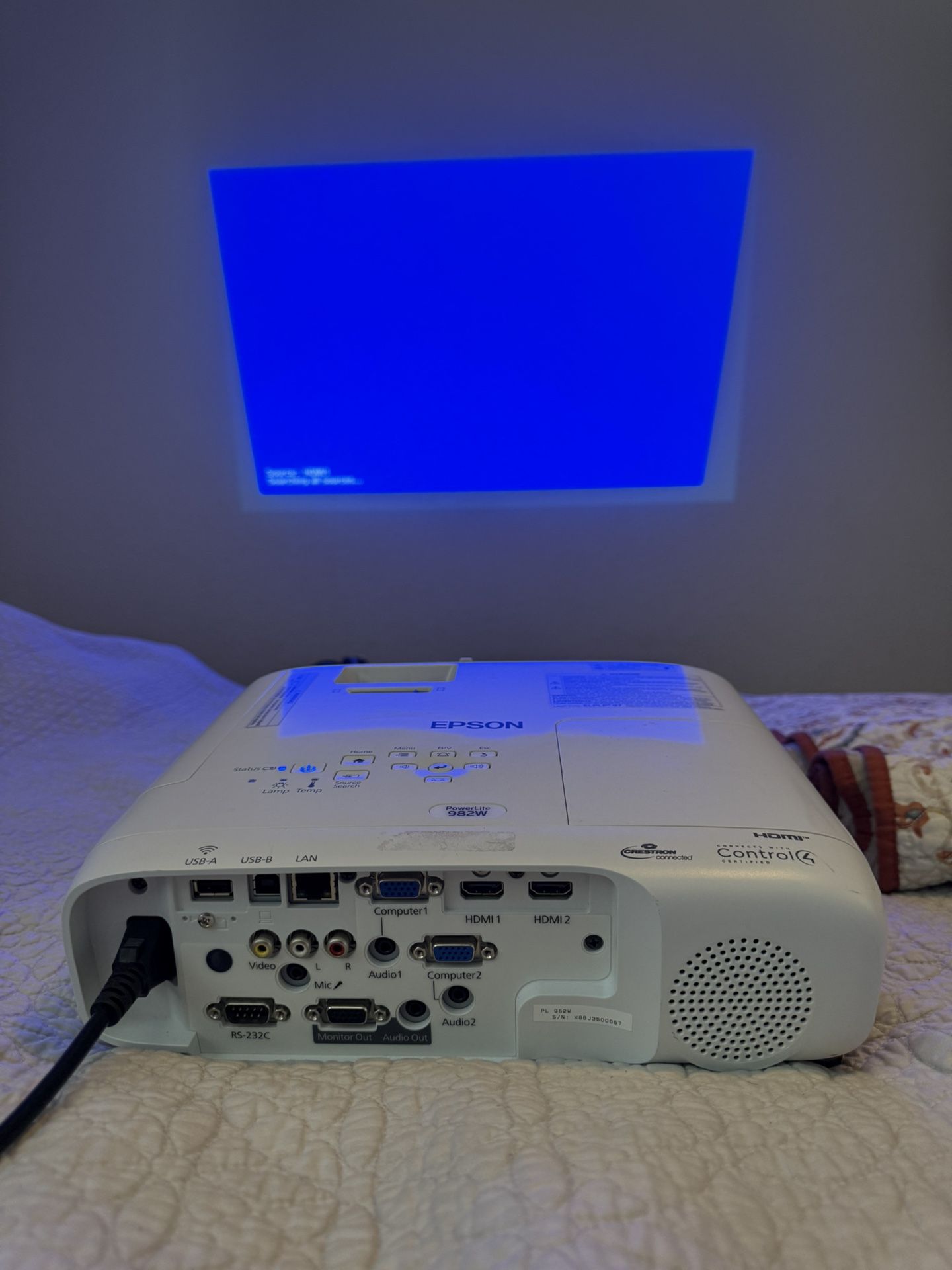 Epson 982W Projector