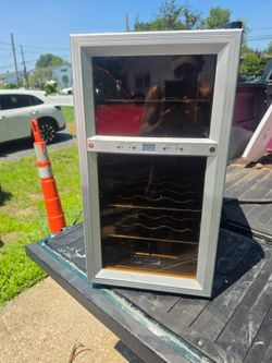 Small wine cooler.. the price is firm