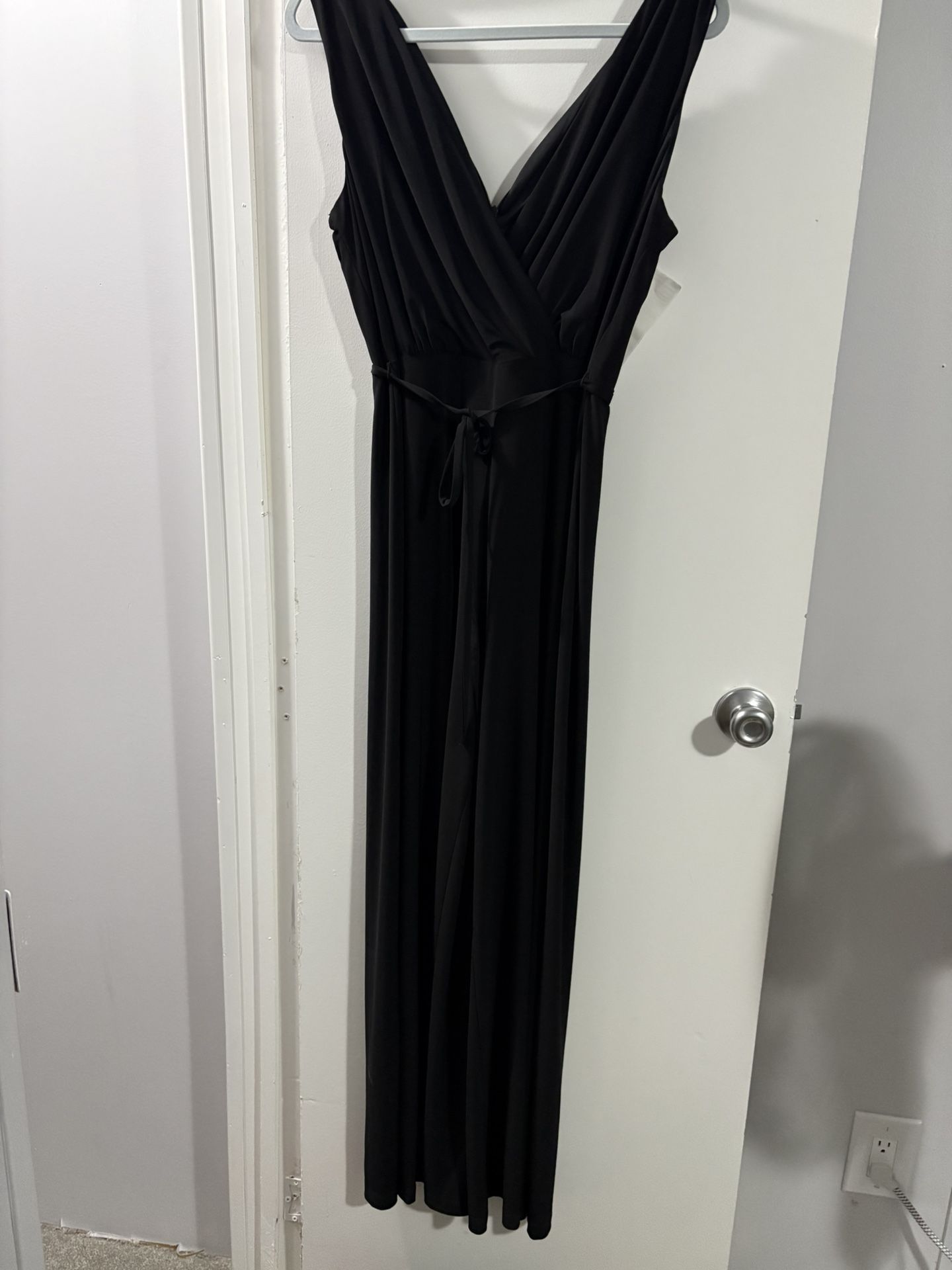 Black Sleeveless Jumpsuit.