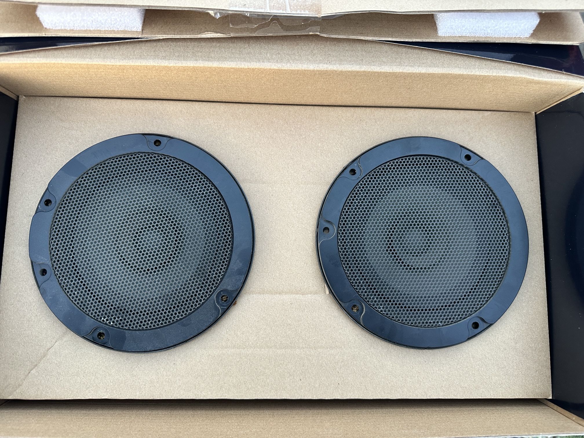Car Audio Speakers Set Of Four