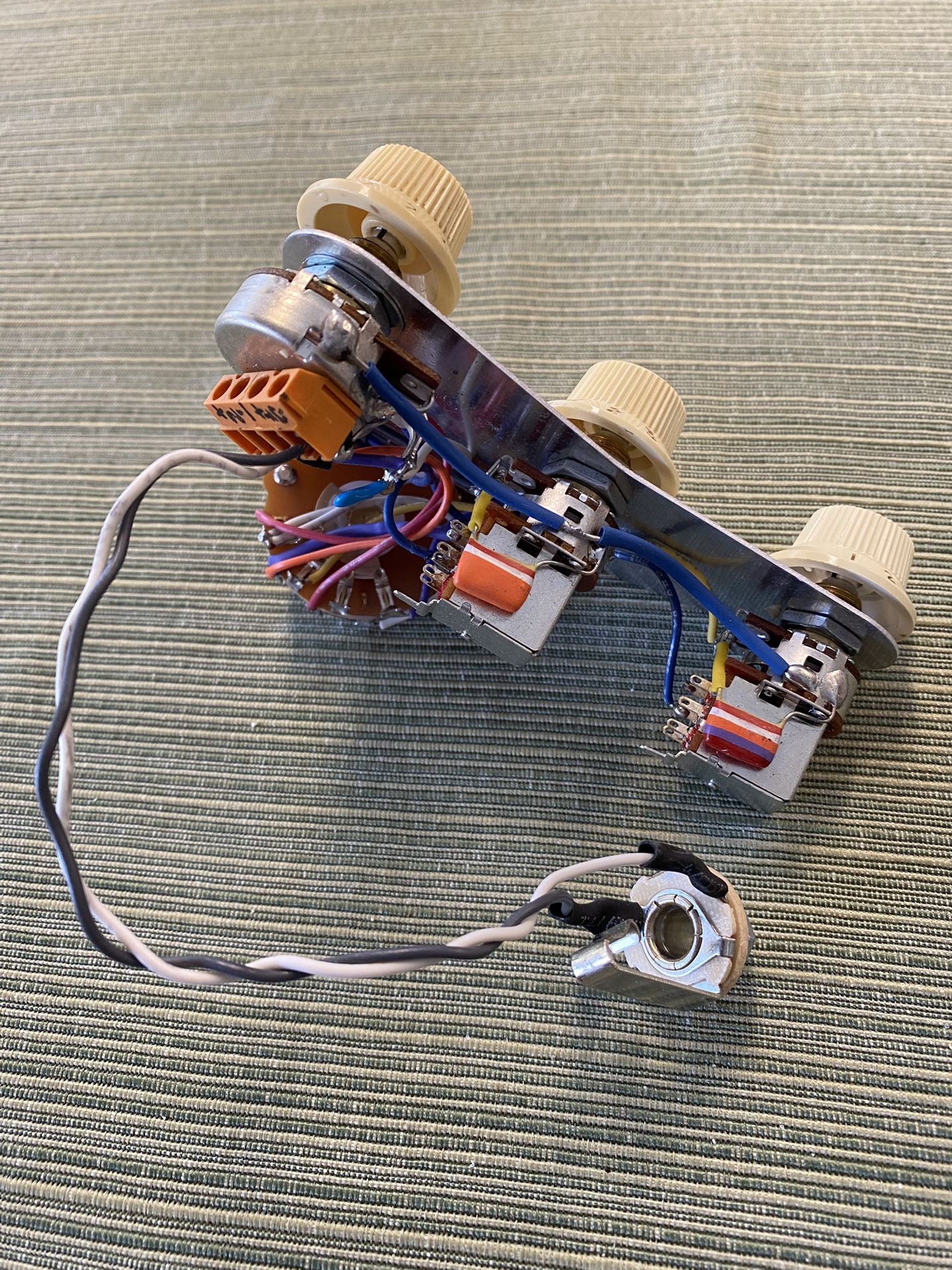 Stratocaster Pre-Wired No-Solder Harness (Bournes)