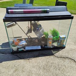 30 Gallon Tank With Stand
