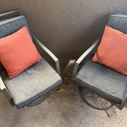 Outdoor swivel patio chairs