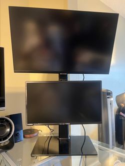 Samsung 27 inch smart tv 20 inch Sceptre computer monitor and black stand