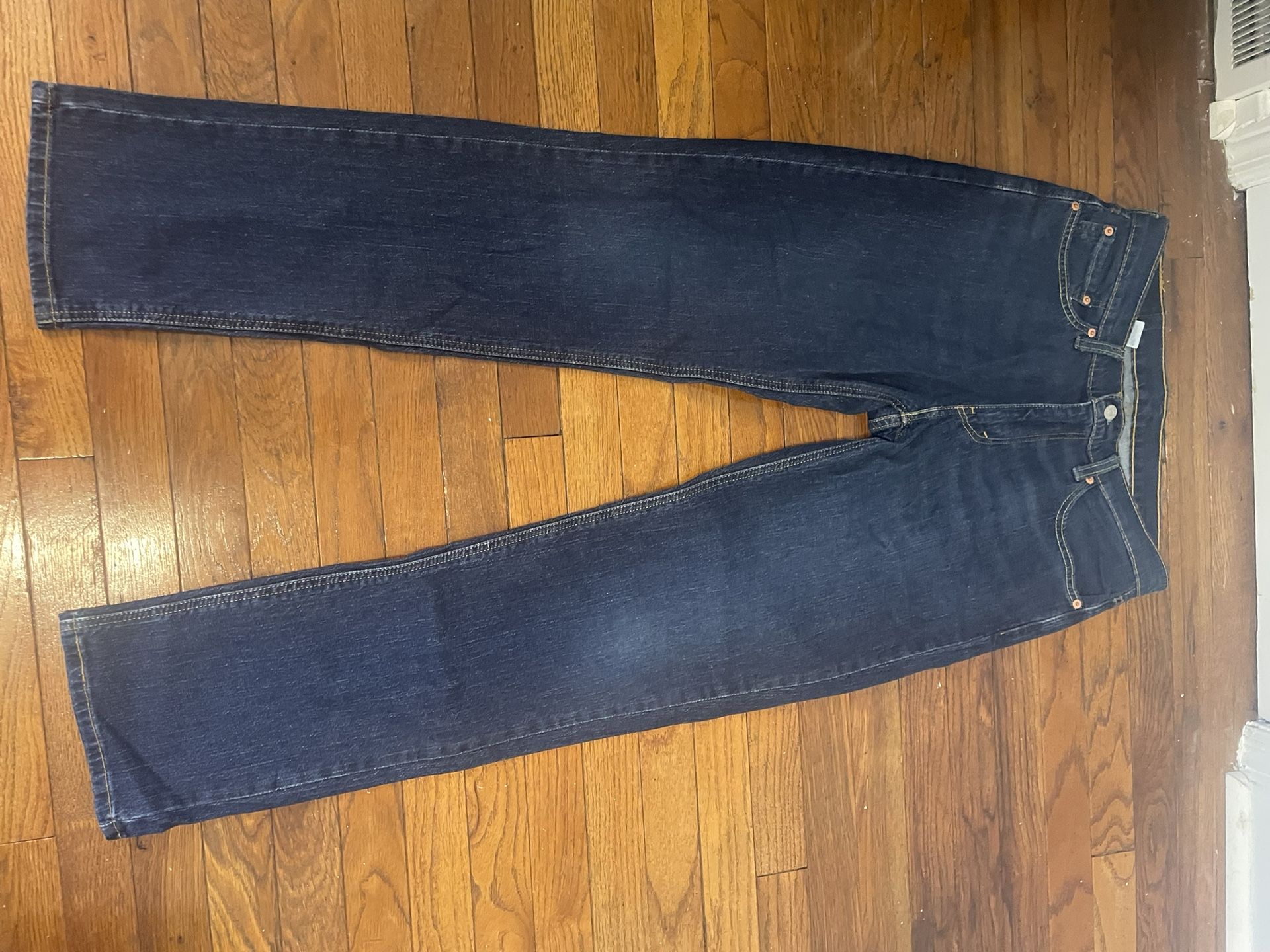 LEVI 541 ATHLETIC 32x34 JEANS