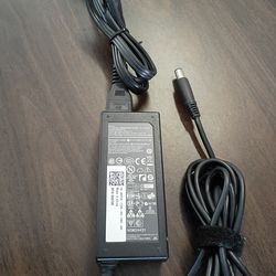 Dell AC adapter charger for Dell CN-0K9TGR  Power Supply