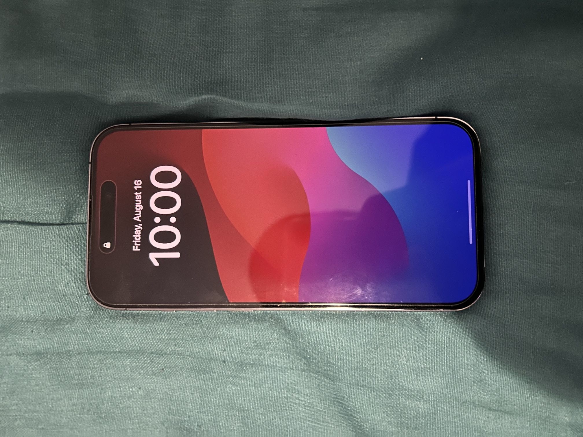 iPhone 14 Pro Deep Purple