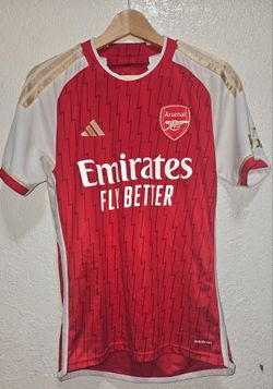 adidas Men's Soccer Arsenal 23/24 Home Jersey - Celebratory Fan Jersey with Lightning Bolts and Gold Details
Adult Size Small/Medium 
Excellent condit