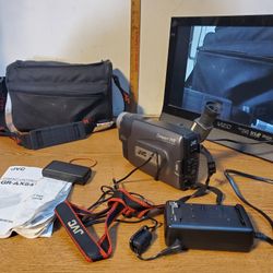JVC GR-AX841 Compact VHS-C Camcorder Model  Bundle