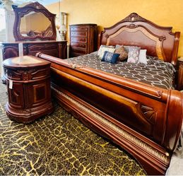 AICO By Michael Amini CORTINA BED King Size!!! BIG OFFER!!! - JUST THE BED - GA