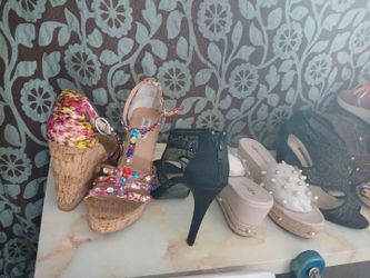 3 pairs of shoes $,10 each pair or $30 for bundle of 3pairs.