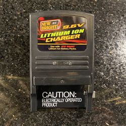 New Bright R/C 9.6V Lithium Ion Battery Charger Wall Plug