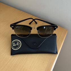 Ray-Ban RB3016 CLUBMASTER