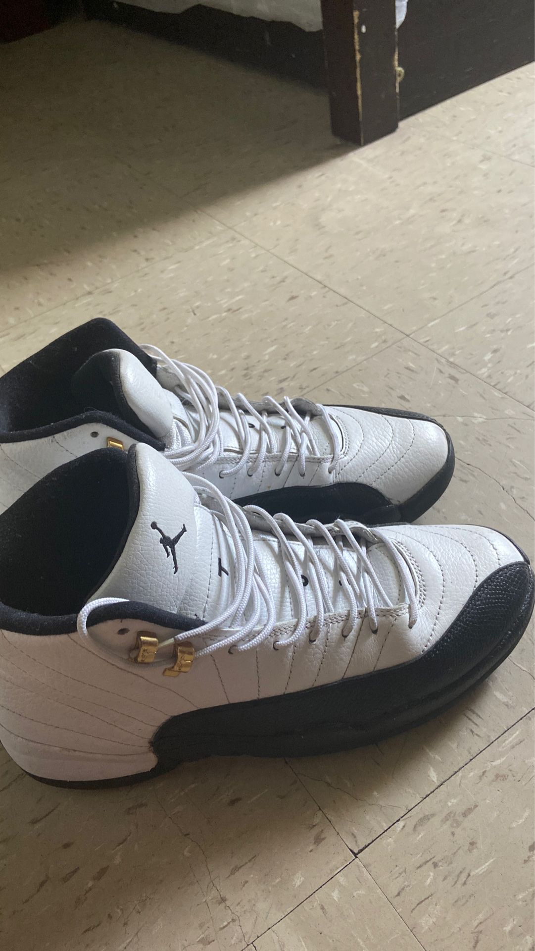 Jordan 12 taxis