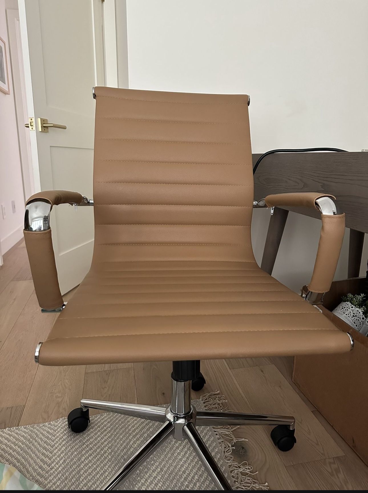 Office Chair - Valley Village