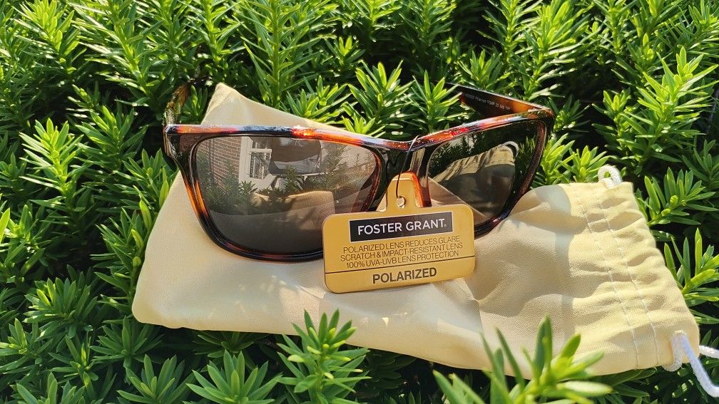 Foster Grant Sunglasses With Pouch