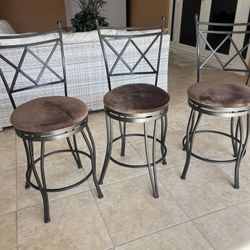 Set of 3 Swivel Bar Stools – Metal Frame with Cushioned Seats (Brown)