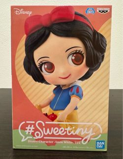 Snow White Original Ver. Disney Q Posket Sweetiny Japan Figure RARE HTF
