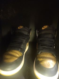 Nike air Jordan's 1 high og black and gold