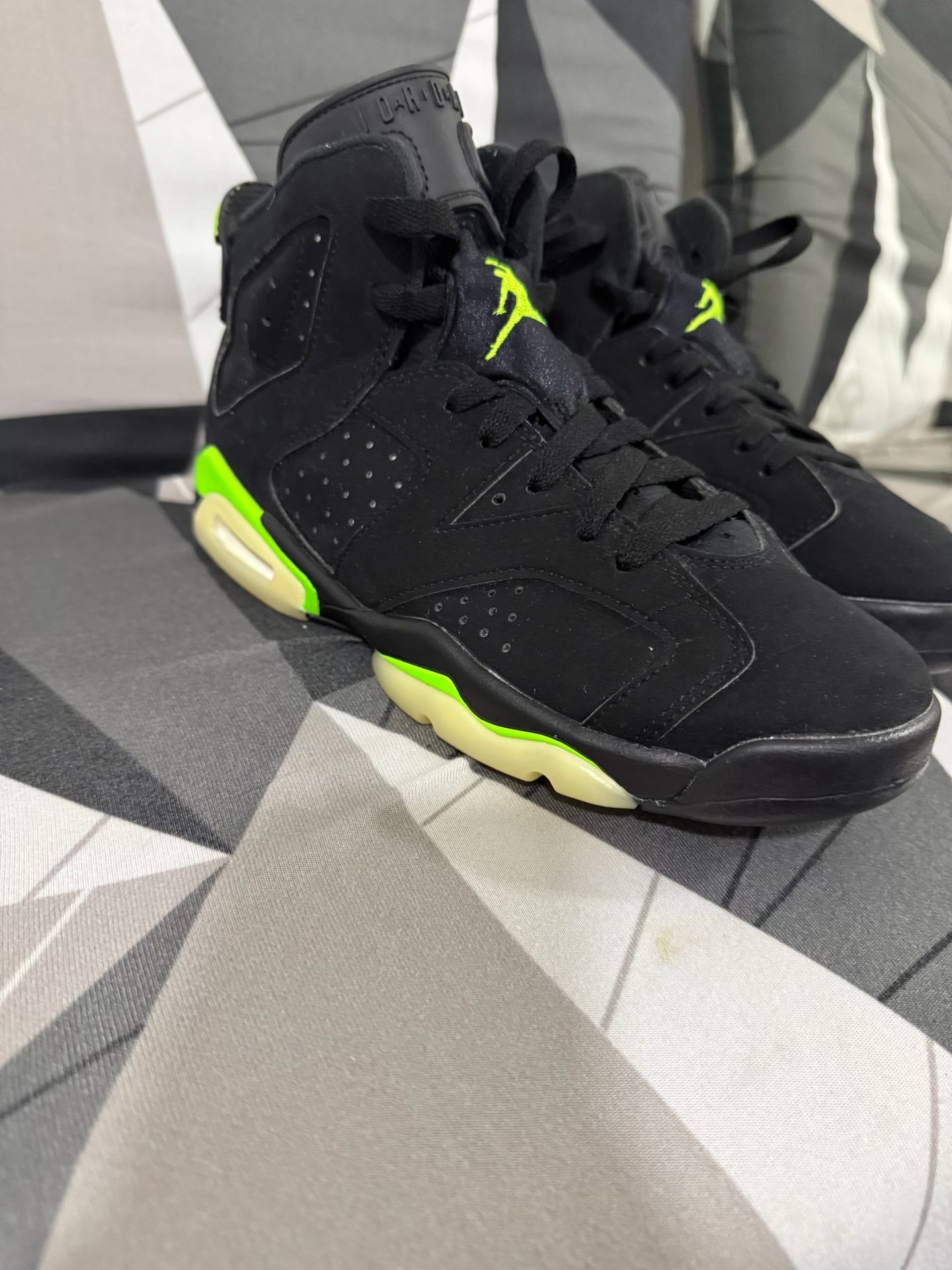 Jordan Retro 6 Electric Green