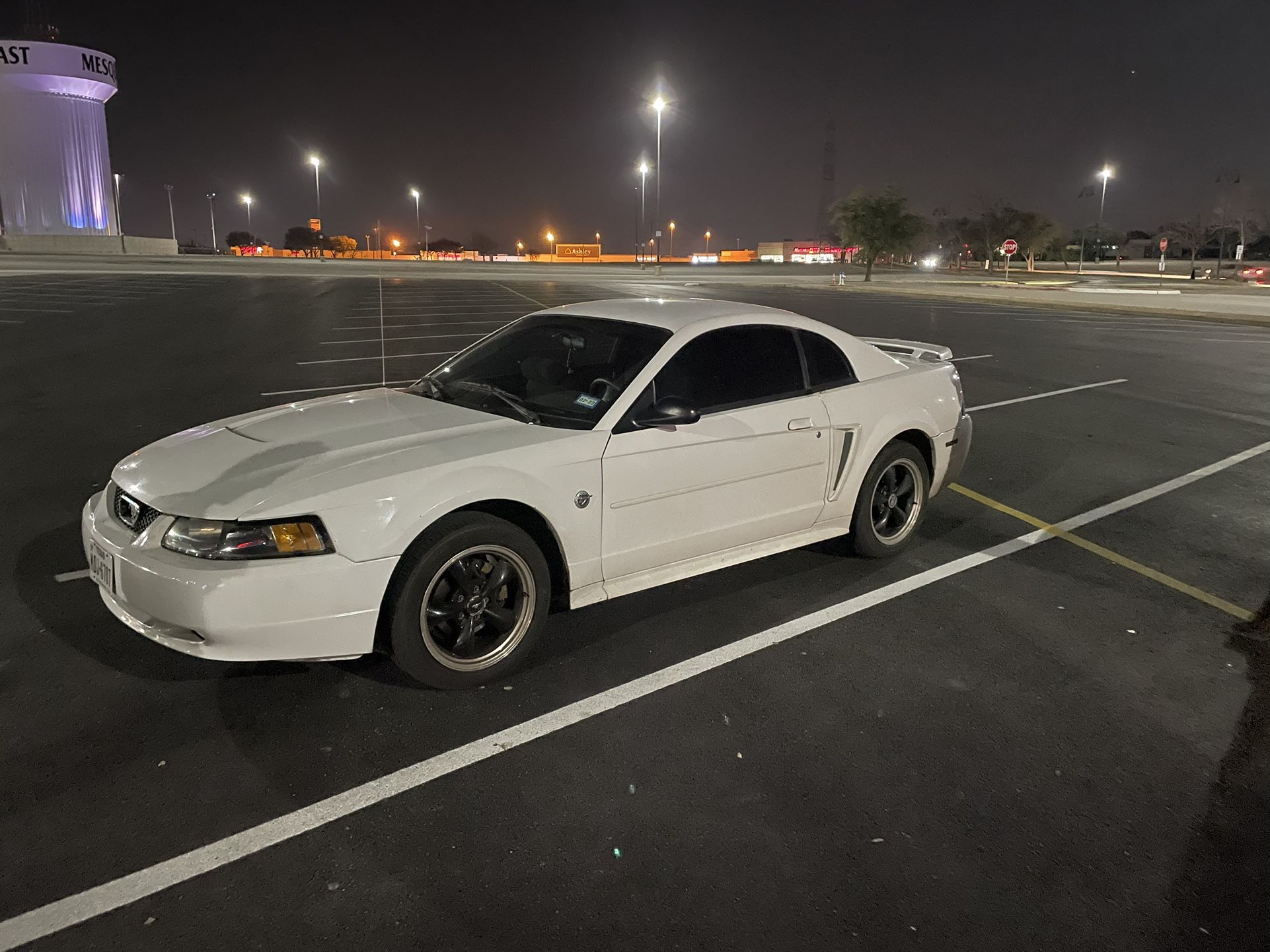 2004 Ford Mustang