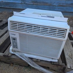 WINDOW AC