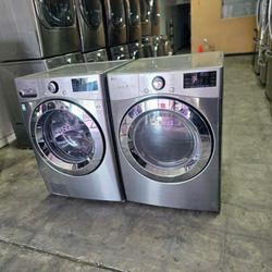 LG Washer And Dryer Set