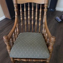 Solid Maplewood Rocking Chair