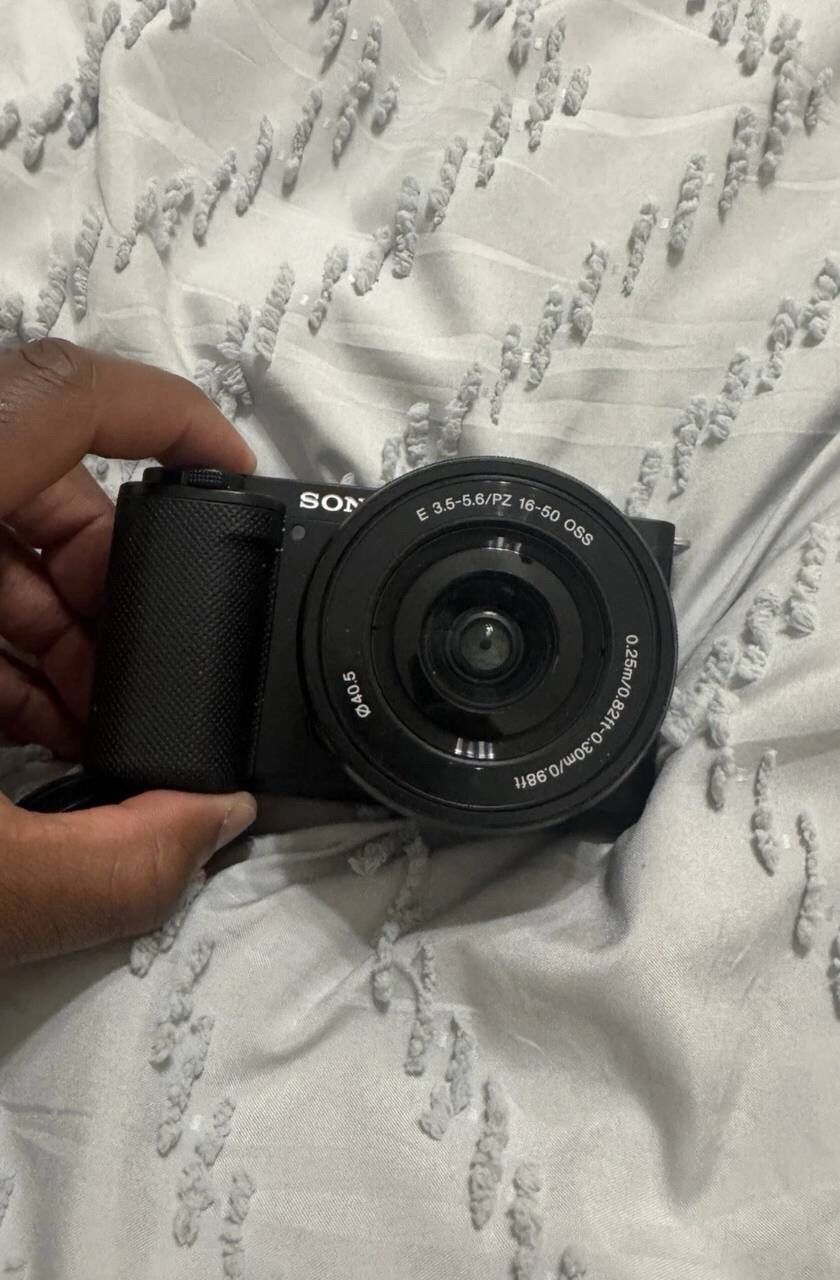 Sony ZV-E10