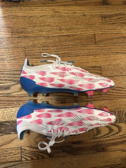 Predators cleats