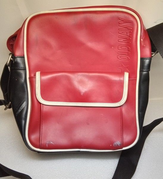 VTG Old Navy Crossbody Messenger/ Travel/ Shoe/ Gym/ Flight Bag Red/ Black READ