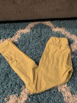 LuLaRoe OS solid color mustard/yellow leggings
