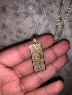 2 gold chains