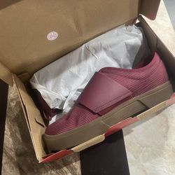 Casual Puma Shoes, Red, and New 