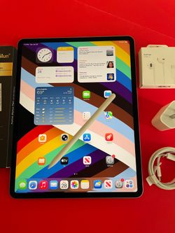 Apple IPad Air 13” (M2 chip / 2024 ) 128GB with Pen, keyboard & Accessories (100% battery) + warranty apple care +