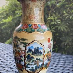 Famille verte satsuma Pottery Japanese vase Oriental peacock tableware vase landscape motif tall 8 ' satsuma vases geisha decor