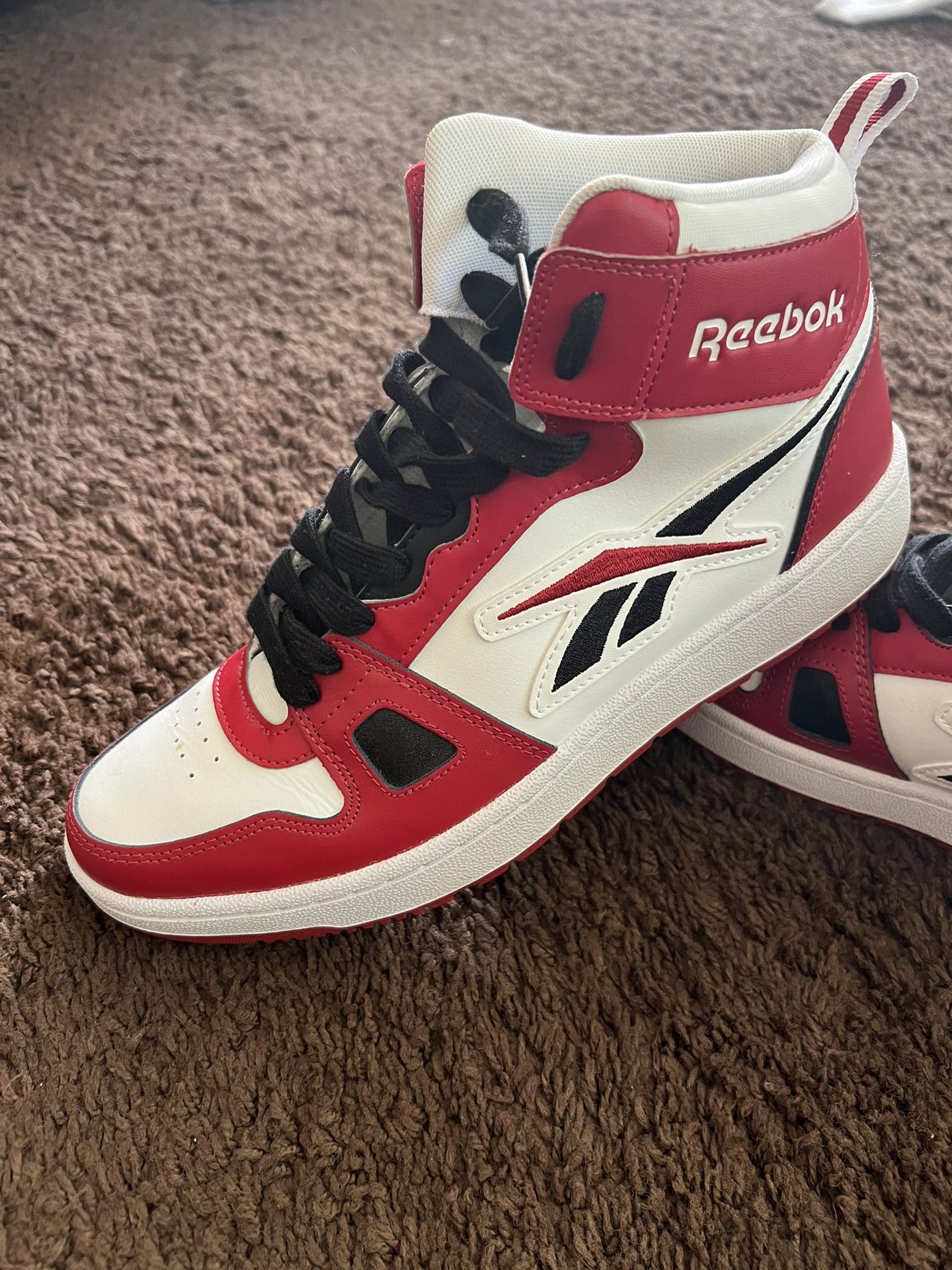 Reebok Shoes Sz 9