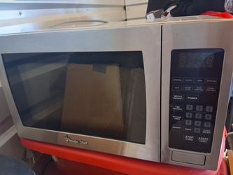 MAGIC CHEF MICROWAVE
