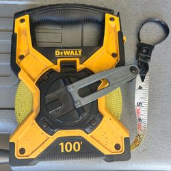 DeWalt 100 foot