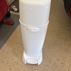 Diaper Genie Complete