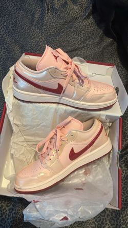 Nike Air Jordan 1 Low Valentine’s Day pink