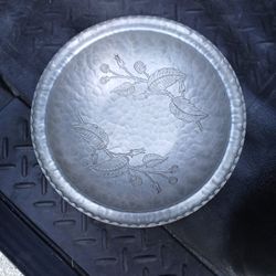 Faberware Hand Tampered 7"dish