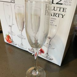Libbey Champagne Flutes - Used Once