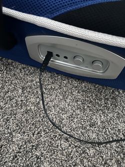 Gaming chair with speakers