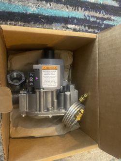 Raypak Gas Valve 004306F