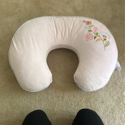 Boppy pillow